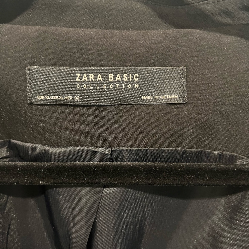 Zara Basic Collection Double Breasted V Neck Blac… - image 4